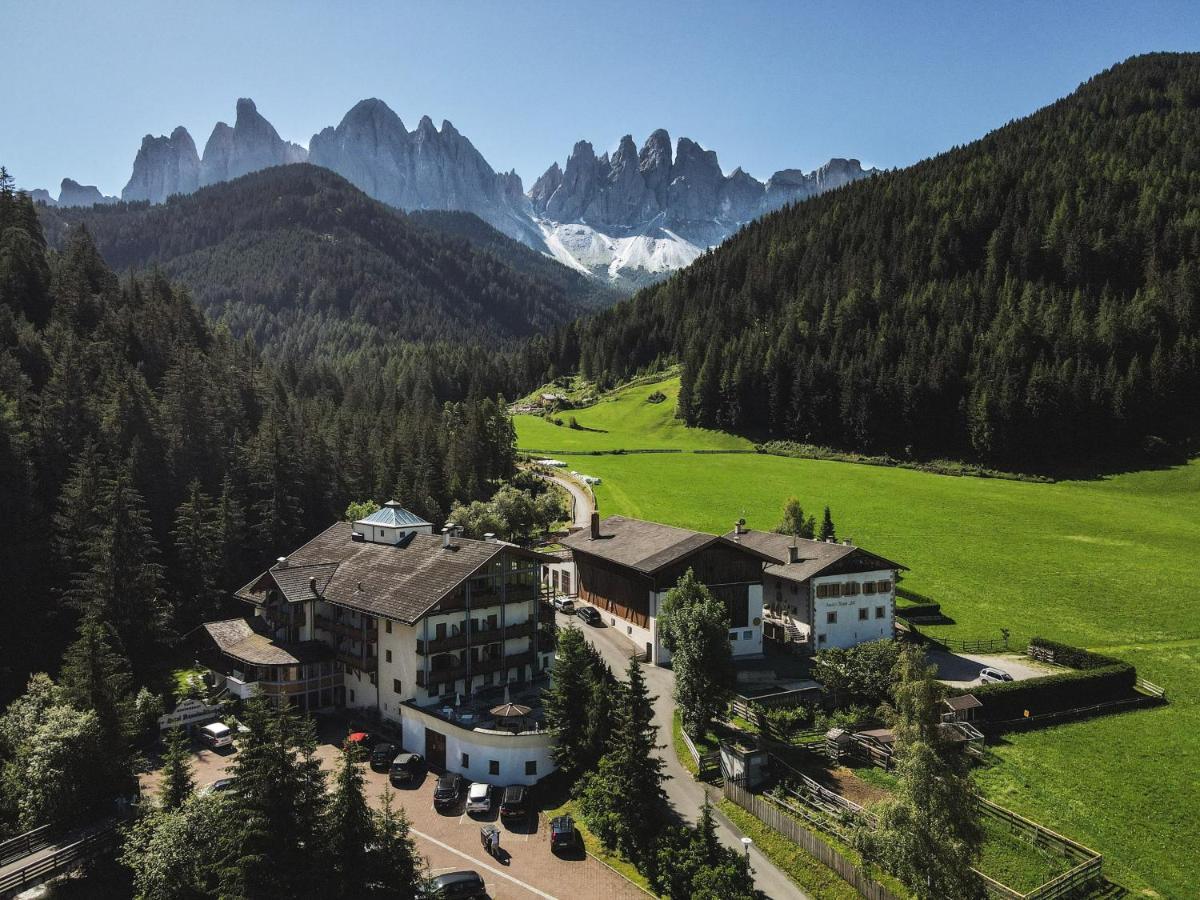 Hotel Ranuimuellerhof Funes  Zewnętrze zdjęcie