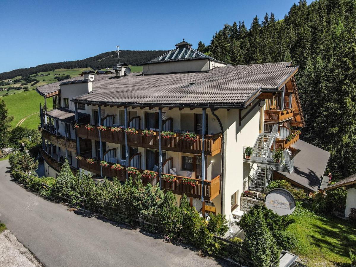 Hotel Ranuimuellerhof Funes  Zewnętrze zdjęcie