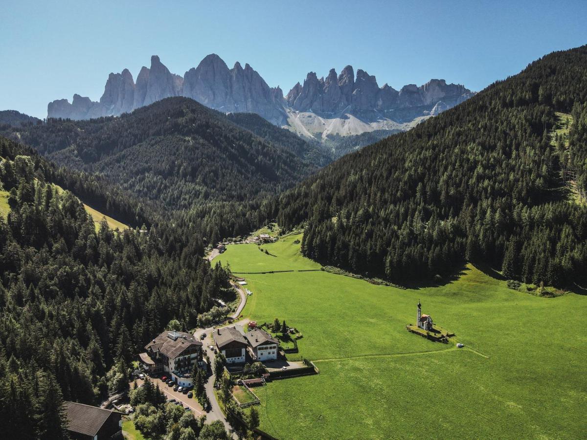 Hotel Ranuimuellerhof Funes  Zewnętrze zdjęcie