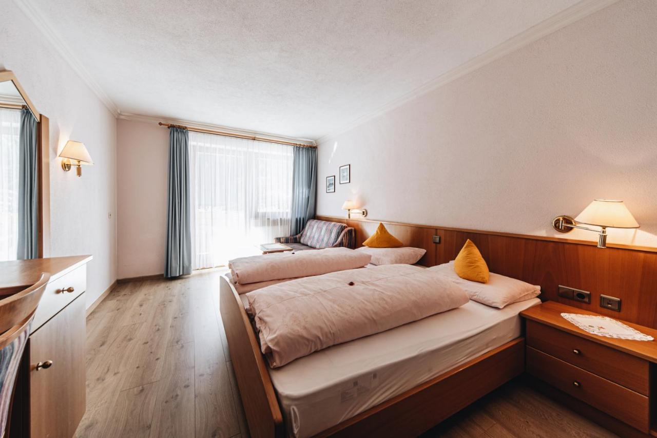 Hotel Ranuimuellerhof Funes  Zewnętrze zdjęcie
