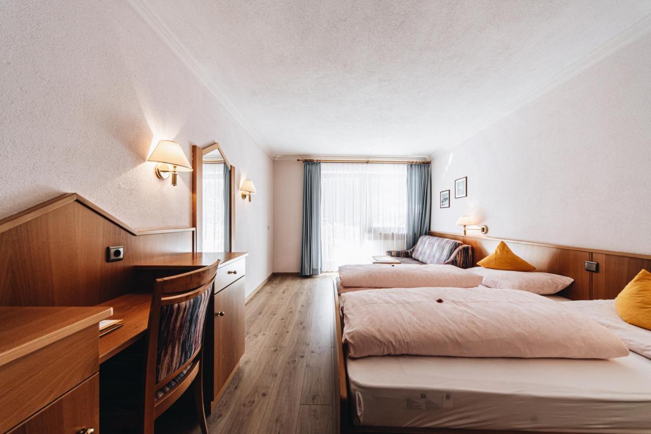 Hotel Ranuimuellerhof Funes  Zewnętrze zdjęcie