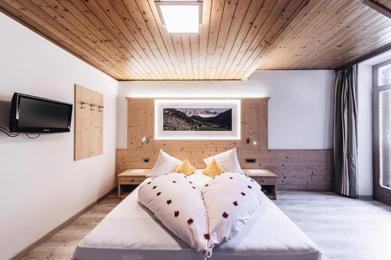 Hotel Ranuimuellerhof Funes  Zewnętrze zdjęcie